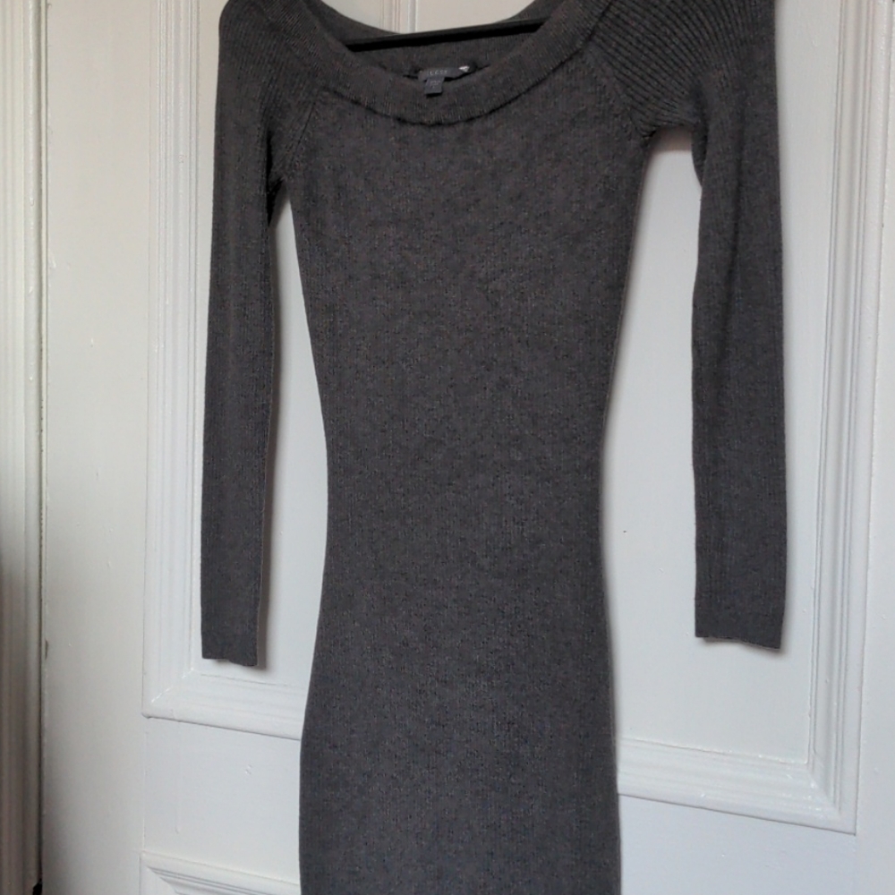 Off shoulder knit dress